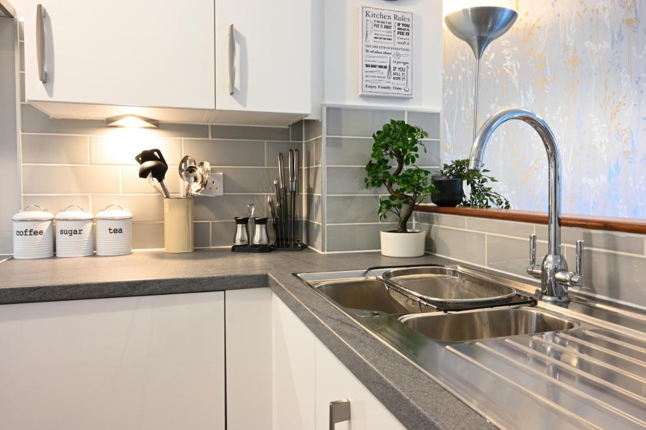 Апартаменты Luxury 4 Bed House With Gated Parking In The Heart Of Birmingham! Экстерьер фото